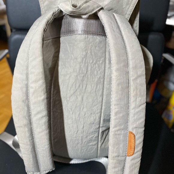 Herschel Backpack - Picture 2 of 3